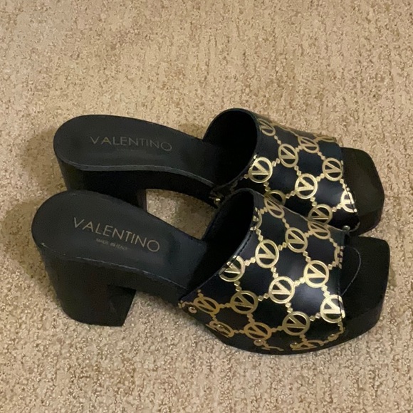 DELETES 4 GOOD AT MIDNIGHT  Valentino KiKi Black Clogs 8 Authentic - Picture 6 of 7
